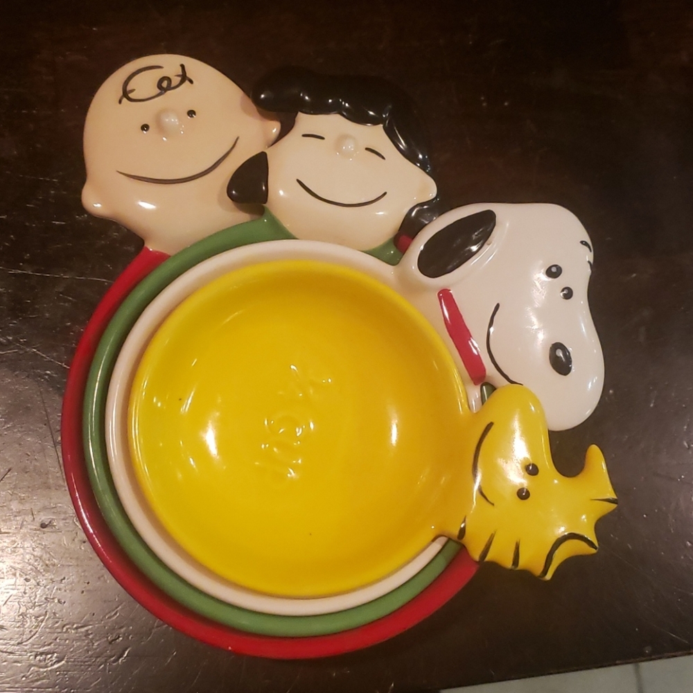 Peanuts gang measuring cup set